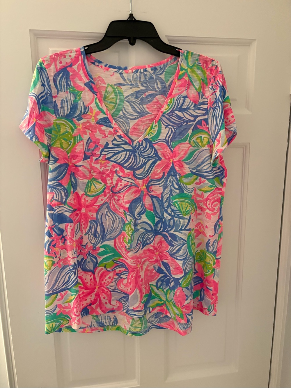 Lilly Pulitzer Cotton Vibrant Floral V-Neck Tee - Pink, Blue & Green